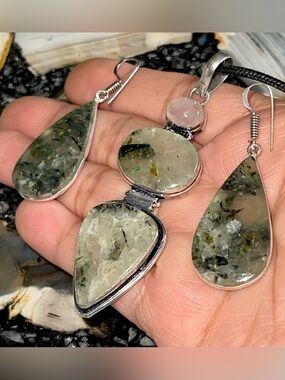 Rose Quartz  & Moss Prehnite Crystal Pendant & Earrings Set